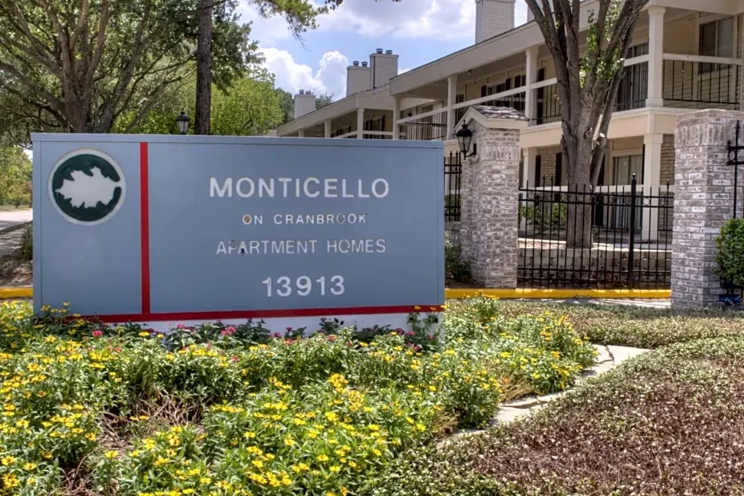 Monticello On Cranbrook Apartments
