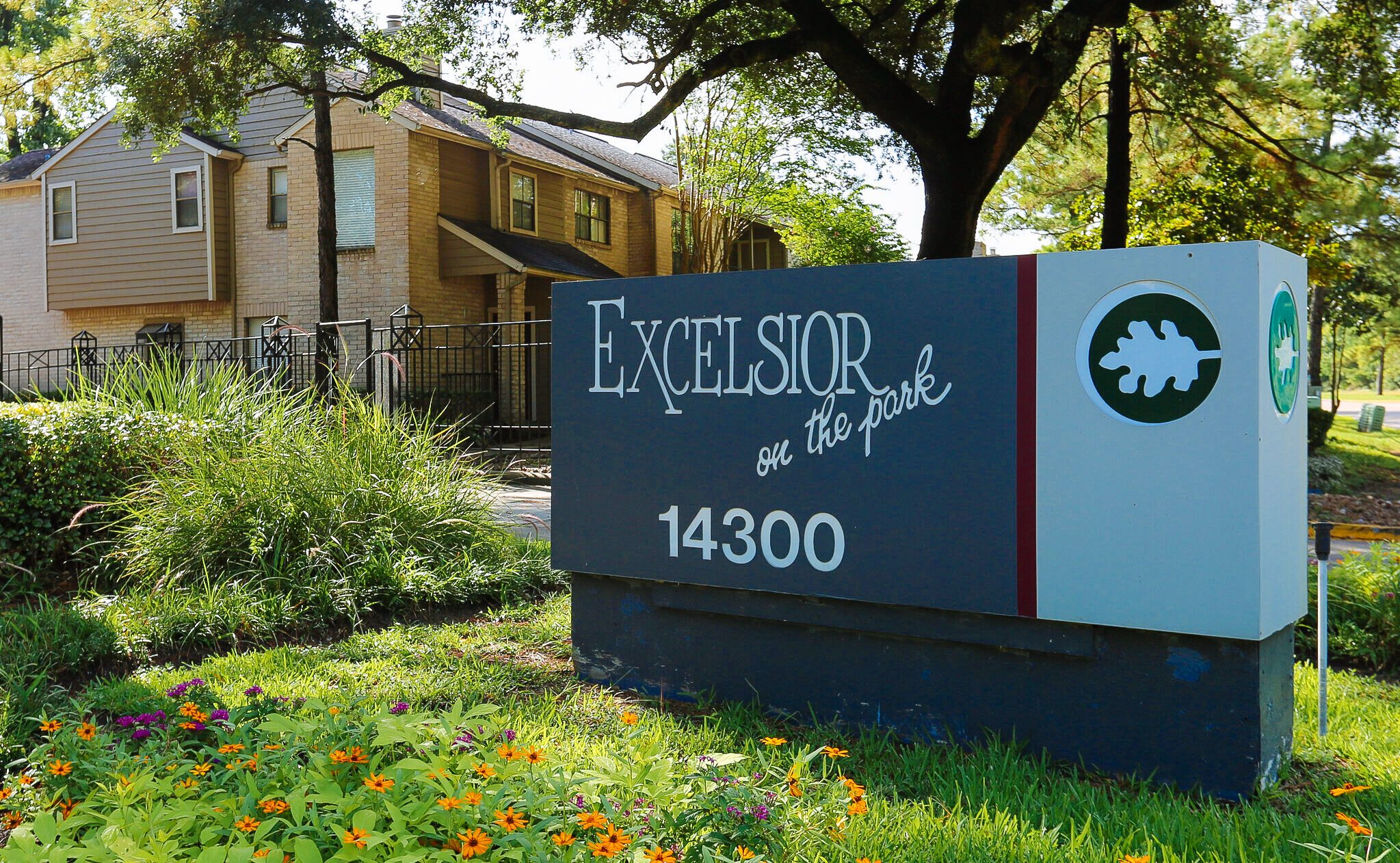 excelsior-on-the-park-houston-tx-building-photo-2